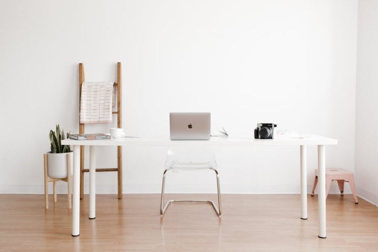 Best wall-mounted desks for small spaces