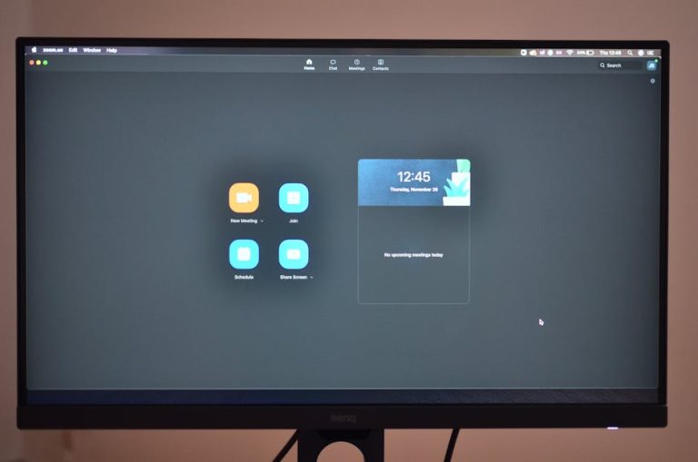 How to set virtual backgrounds on Zoom and Teams