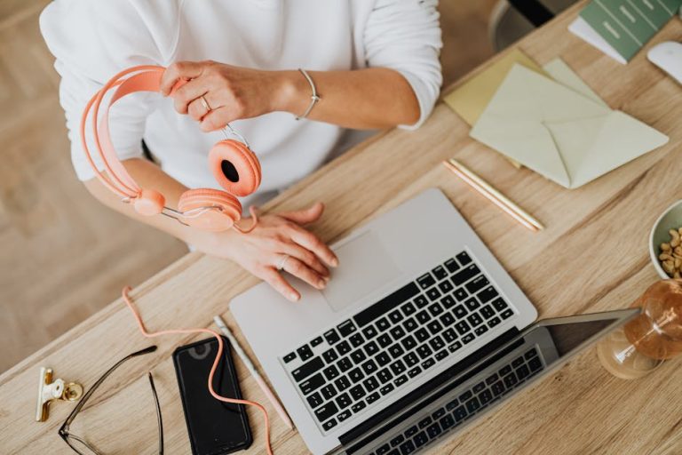 Wired vs wireless headphones for remote work compared