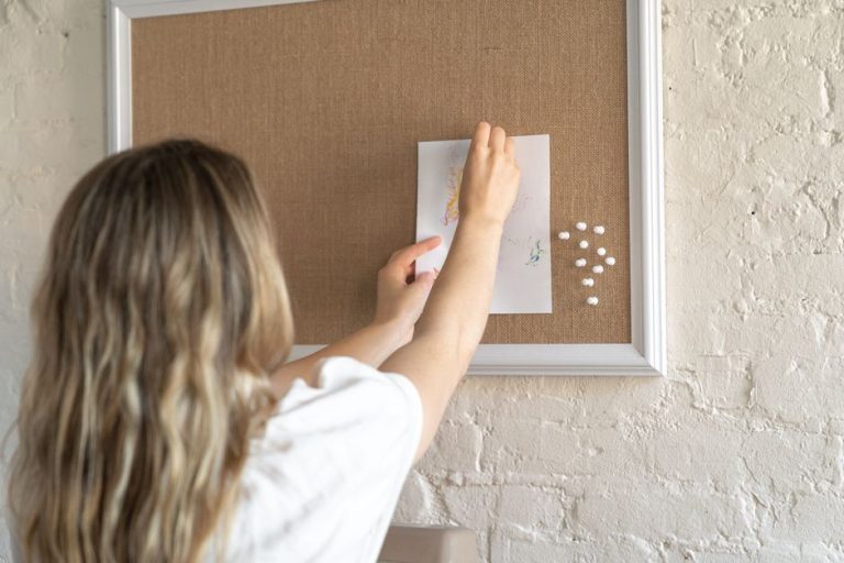 Best cork boards and pinboards for home office