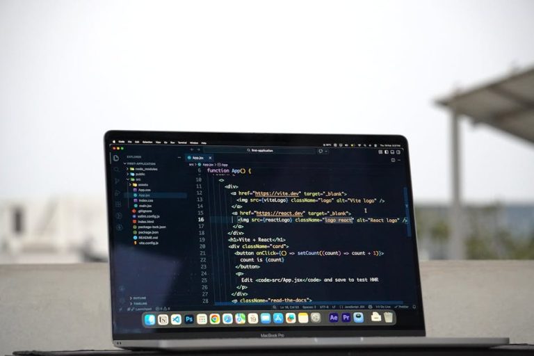 Notion vs Obsidian vs OneNote compared for remote work